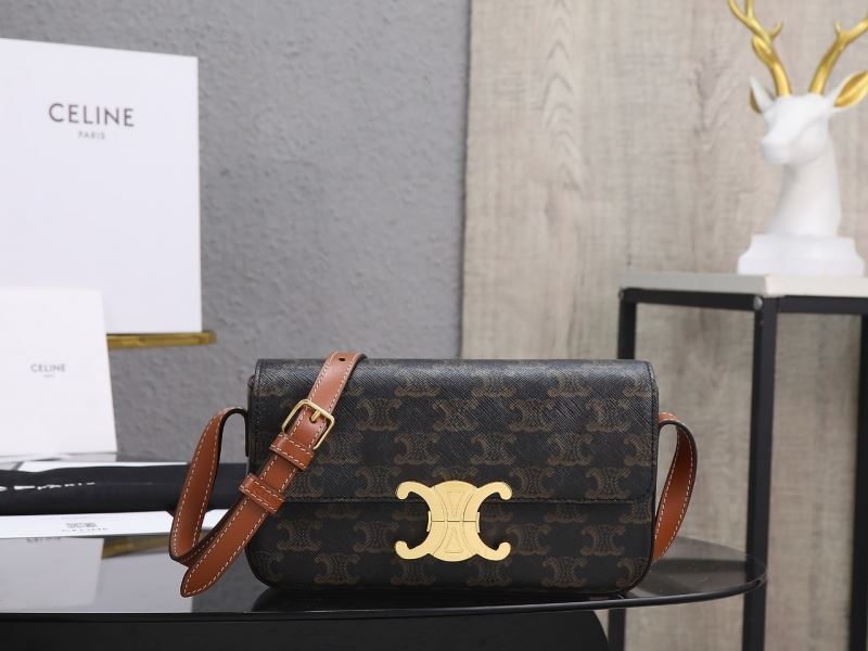 Ce1i*e triomphe bags